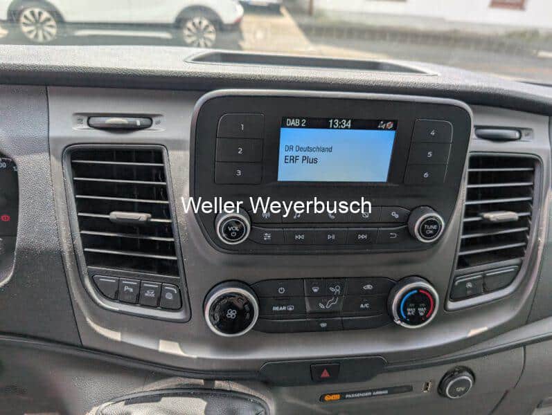 Ford Tourneo Transit Weiß (4)