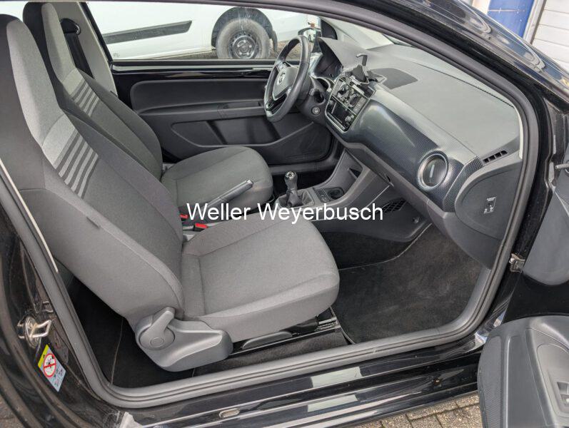 VW UP Schwarz (8)